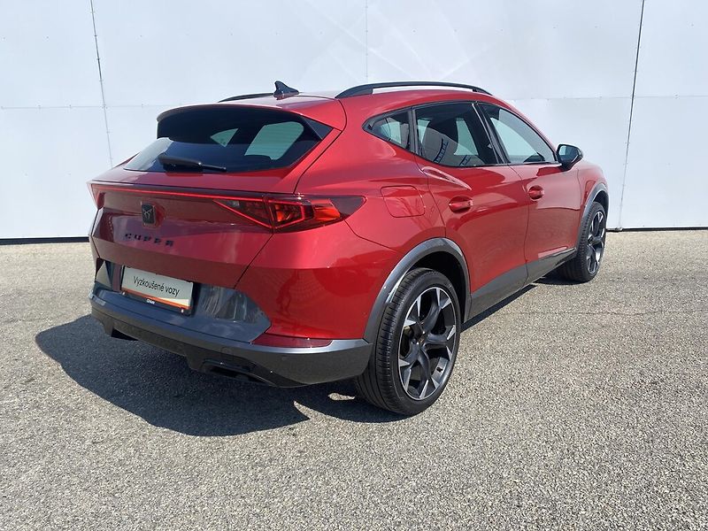 Cupra Formentor 2,0 TSI 140 kW 4WD DSG - fotka 2 z 29