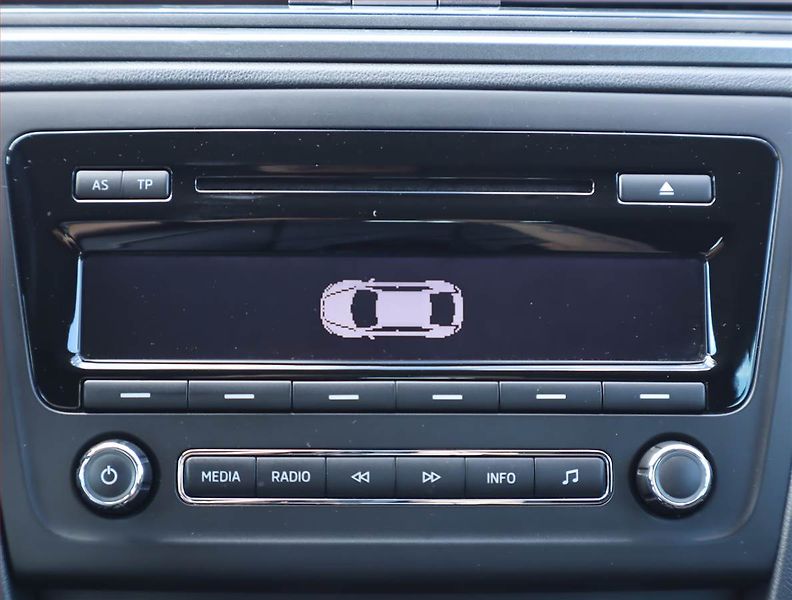 Škoda Rapid (2015) Spaceback 1.6 TDI, Automat - fotka 17 z 17