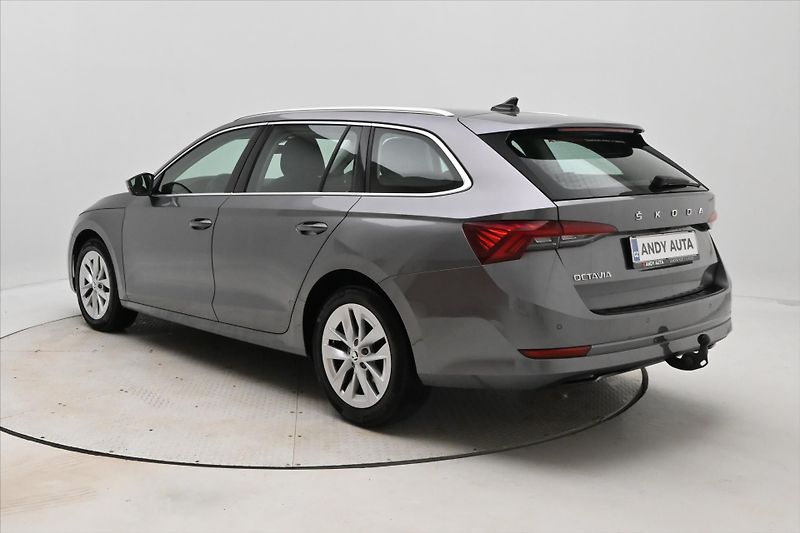 Škoda Octavia 2,0 TDI 110kW DSG Style Záruka - fotka 7 z 33
