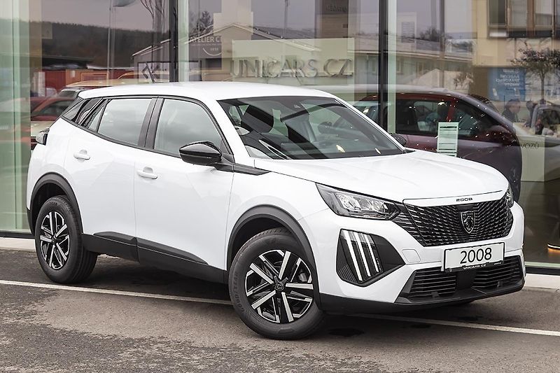 Peugeot 2008 (2026) 1,2 STYLE TURBO 100 S&S MAN6 - fotka 3 z 19