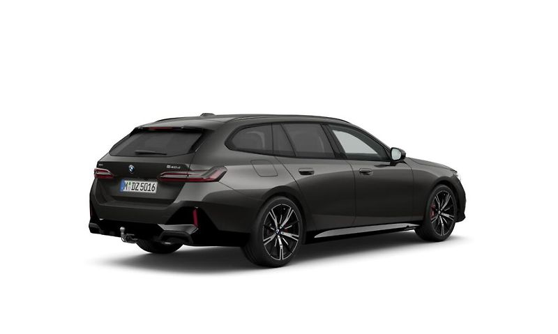BMW Řada 5 540d xDrive Touring - fotka 2 z 4