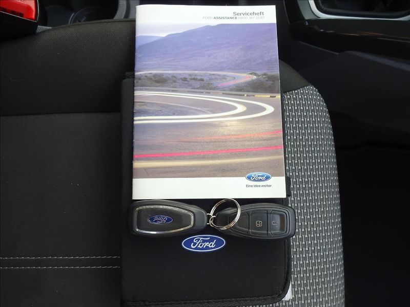 Ford EcoSport 1.0 EcoBoost 92kW - fotka 45 z 51