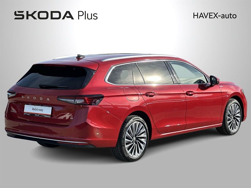 Škoda Superb (2025) Combi 1.5 TSI iV DSG L&K - fotka 2 z 43