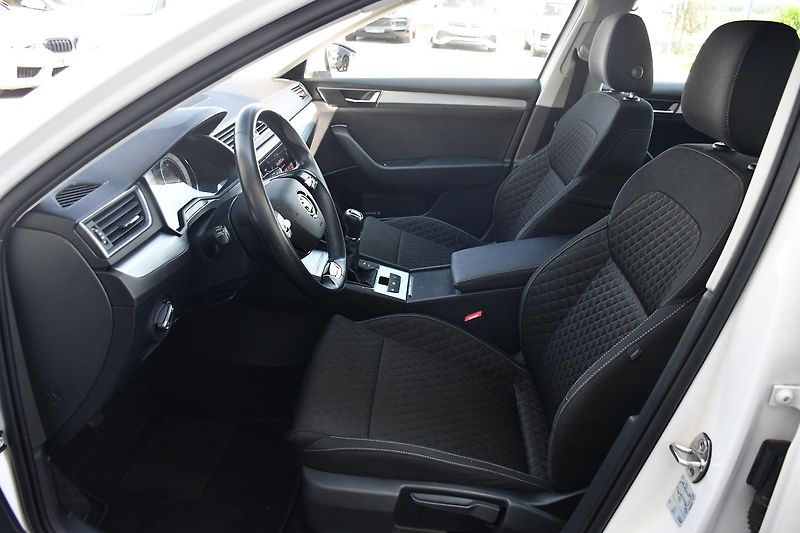 Škoda Superb 1.5TSi 110kW MT CARPLAY  - fotka 11 z 51