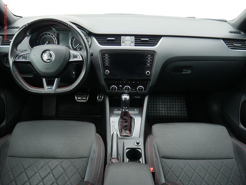 Škoda Octavia (2018) 2.0 TDi 4x4, RS, DSG - fotka 8 z 19