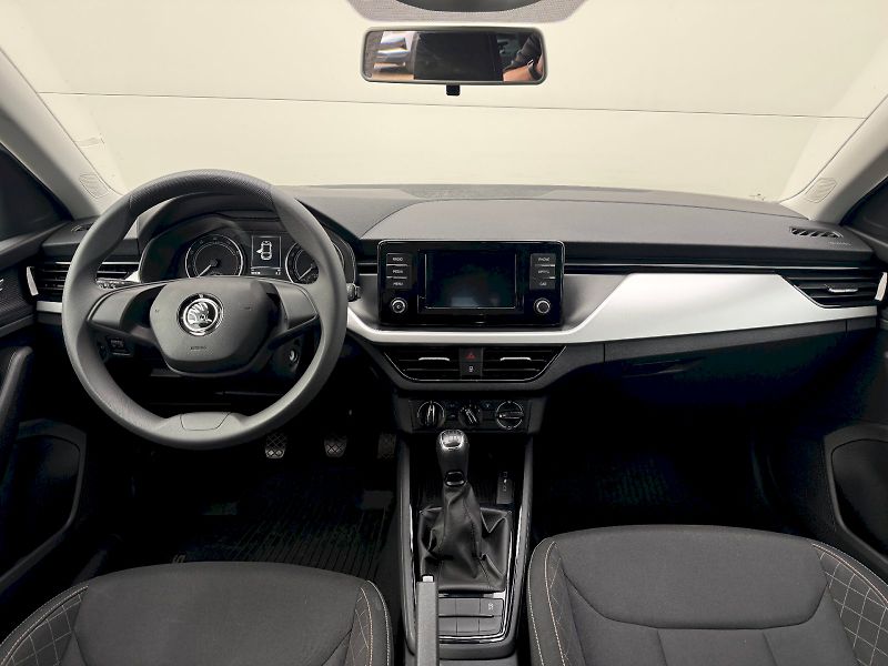 Škoda Scala (2021) 1.0 TSI 81 kW Ambition - fotka 5 z 20