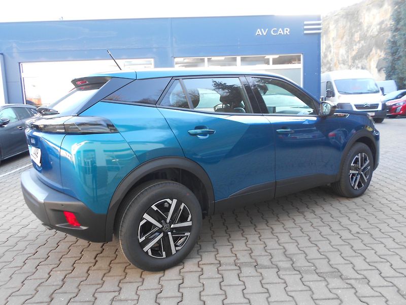 Peugeot 2008  STYLE PureTech 100 MAN6 - fotka 4 z 6