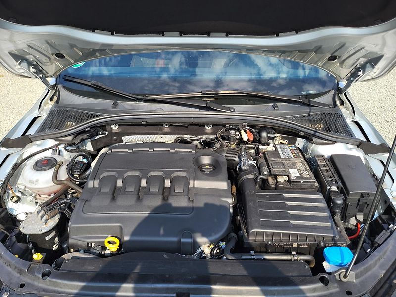 Škoda Octavia III FL combi 1.6 TDi STYLE+ - fotka 33 z 49