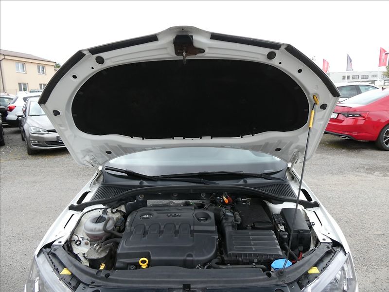 Škoda Octavia 2,0 TDi110kW ELEGANCE,ČR,ZÁVĚS - fotka 41 z 45