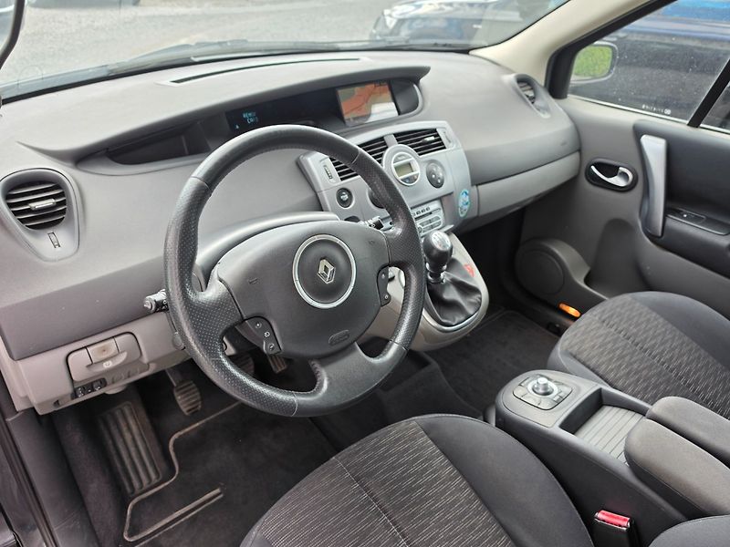 Renault Scénic (2007) 2.0 i LPG, Nová STK - fotka 17 z 23