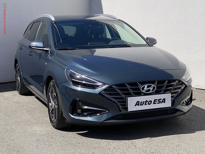 Hyundai i30 (2023) 1.5 T-GDi, Smart, TZ, kamera - fotografie inzerátu