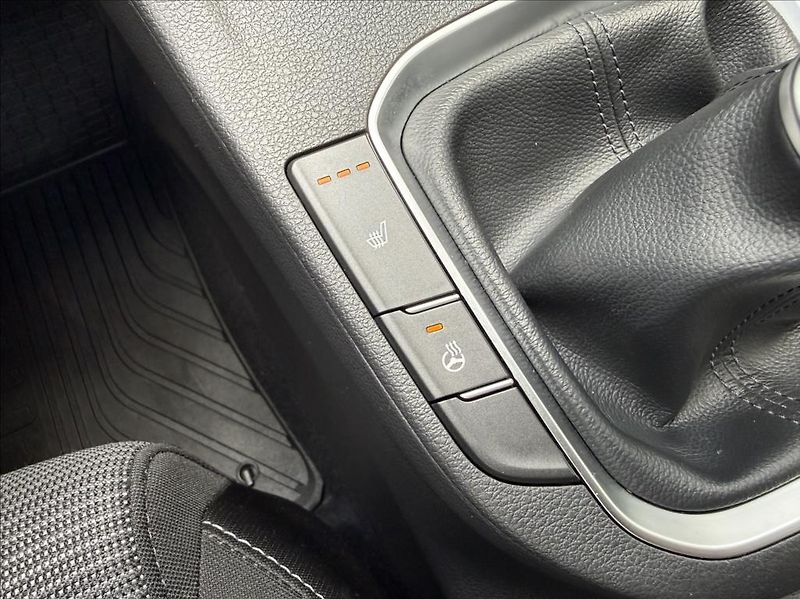 Hyundai i30 1,0 T-GDI  WG Comfort Climate - fotka 18 z 26