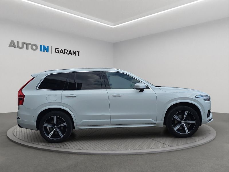 Volvo XC90 (2018) R Design D5 173kw 4x4, tažné, - fotka 4 z 27