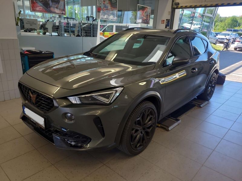 Cupra Formentor VZ 2,0 TSi/228kW 4Drive Tribe - fotka 3 z 7