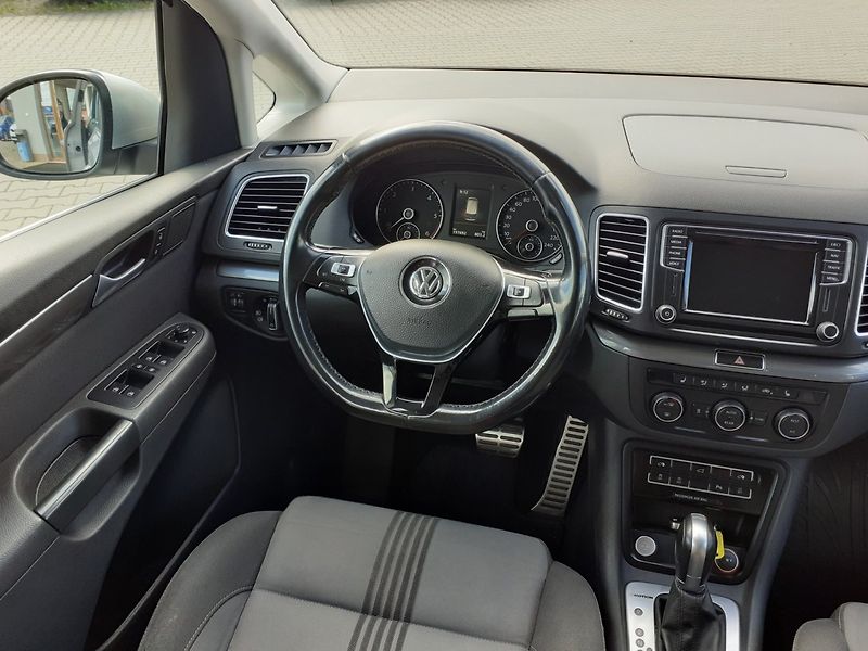 Volkswagen Sharan (2017) 2.0 TDI 4X4 DSG 7 MÍST. - fotka 9 z 48