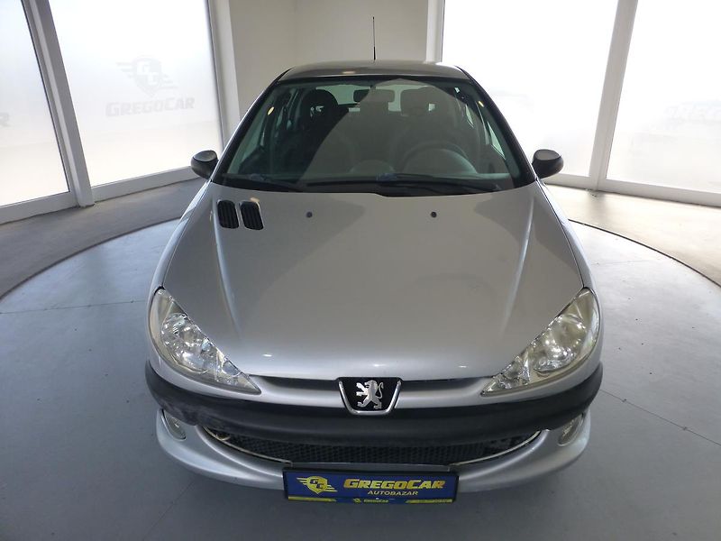 Peugeot 206 (2006) 1,4i**KLIMATIZACE**5DV - fotka 2 z 23