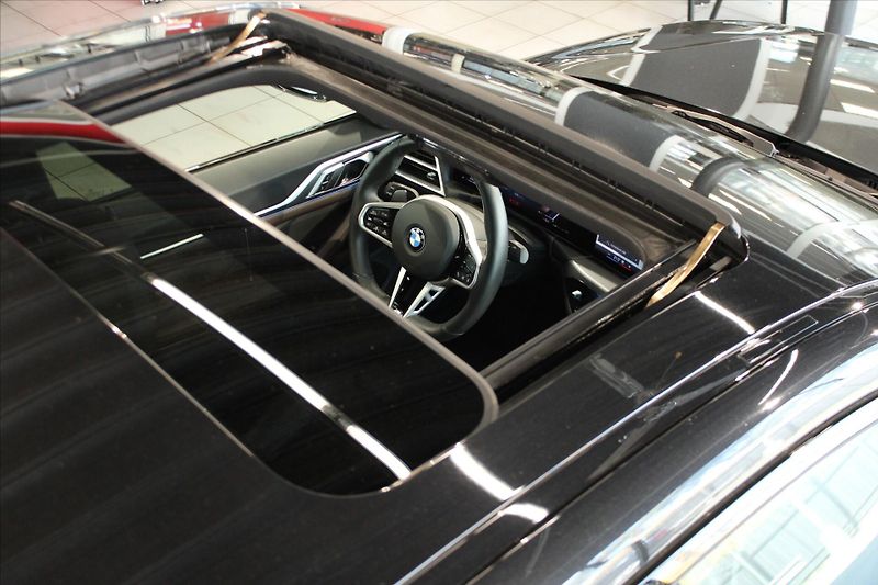 BMW Řada 4 420d xDrive M Sport Pro GranCo - fotka 11 z 37