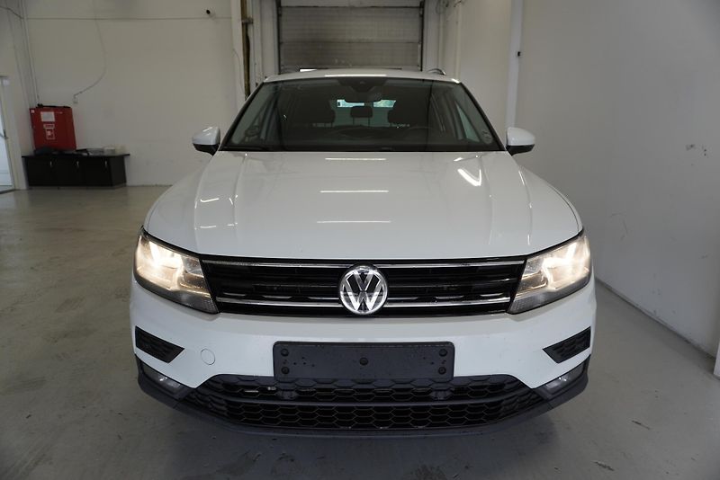 Volkswagen Tiguan 2.0 TDi 110kW DSG7 - fotka 21 z 38