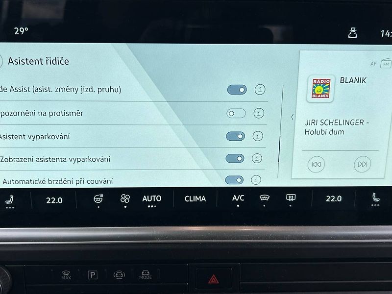 Volkswagen Caravelle (2025) 2.0 TDI 8AUT 4MOTION Style DR - fotka 31 z 34