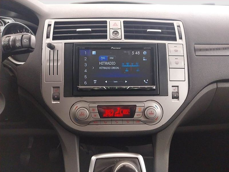 Ford Kuga (2012) Titanium 2.0 TDCi, 4X4 - fotka 12 z 19