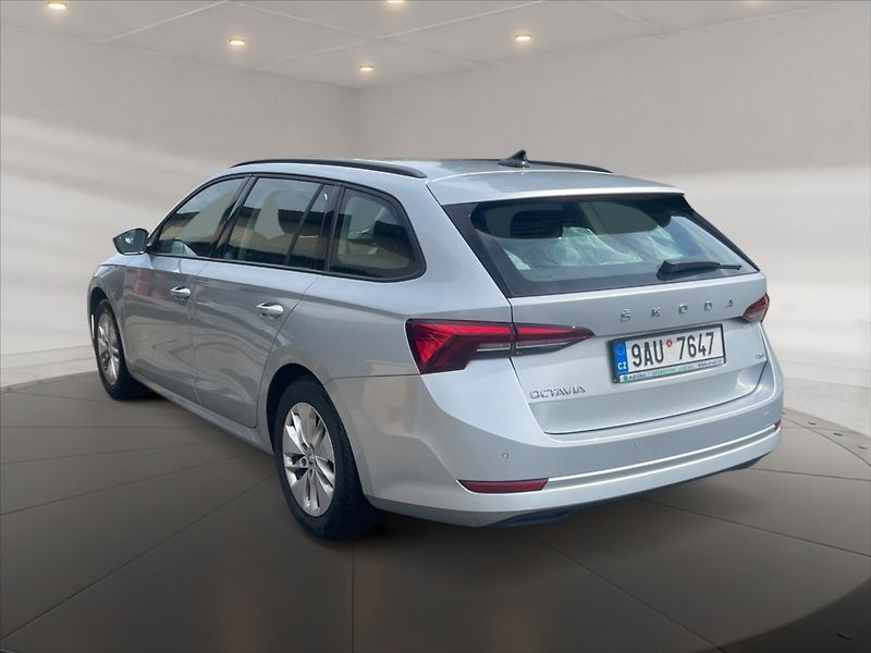 Škoda Octavia 2,0 TDI 110 4x4 Ambit AT - fotka 4 z 11