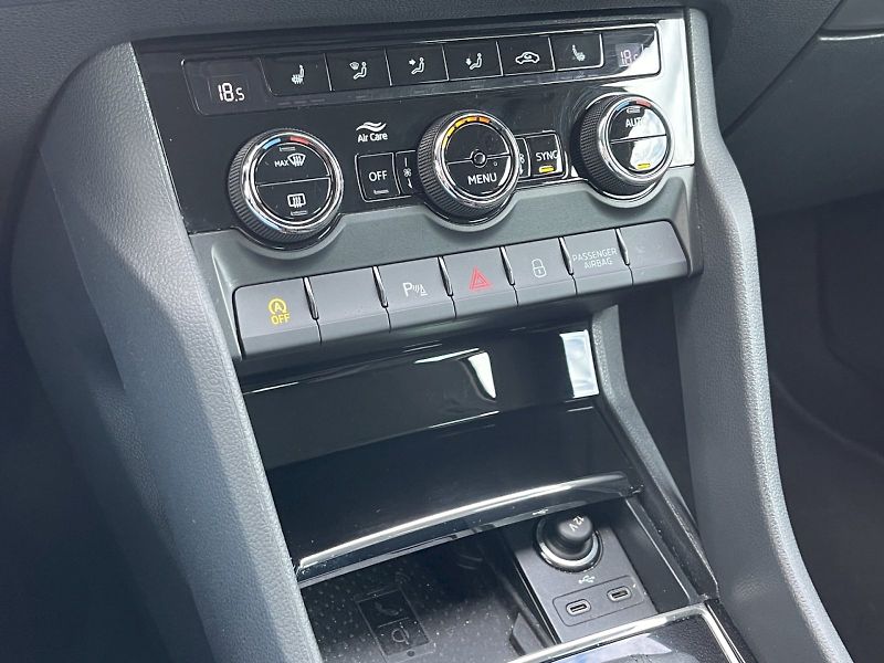 Škoda Karoq (2023) 1.5 TSI 110kW DSG Style Plus - fotka 13 z 32