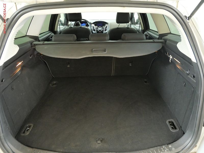 Ford Focus (2012) 1.0 EB, Klima - fotka 7 z 20