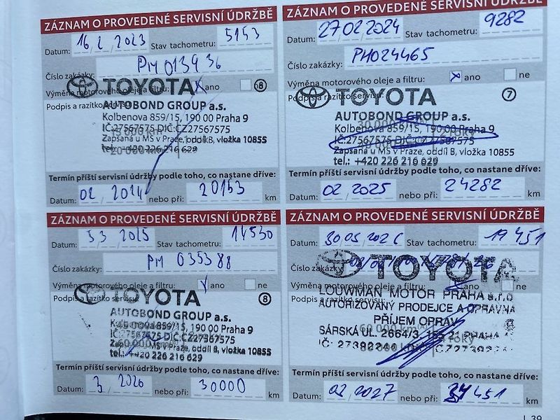 Toyota Yaris Cross 1.5i, ČR-1, StyleTech, automat - fotka 15 z 16