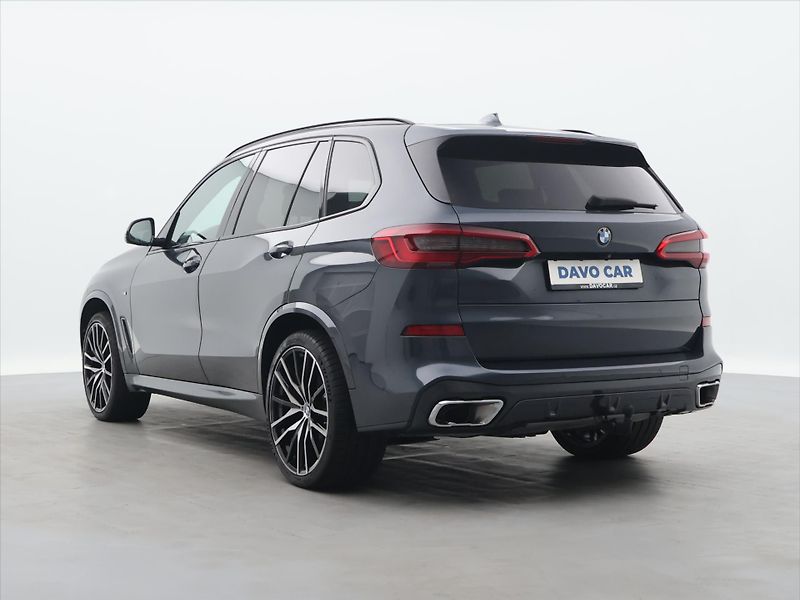 BMW X5 3,0 30d 195kW M-sport CZ DPH - fotka 5 z 50