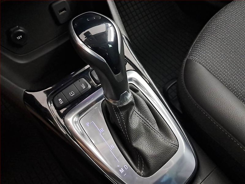 Opel Crossland X (2024) Elegance 1.2 Turbo, Automat - fotka 13 z 19