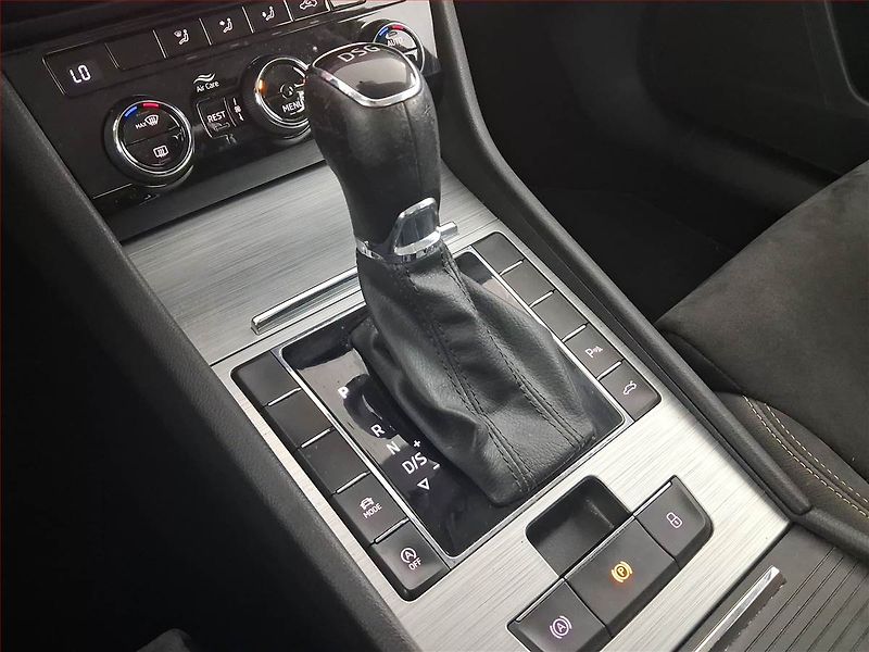 Škoda Superb (2020) 2.0 TDI, Automat, ČR,1.maj - fotka 13 z 32