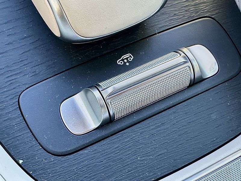 Mercedes-Benz GLE (2025) AMG 63 S 4MATIC+ - fotka 29 z 35