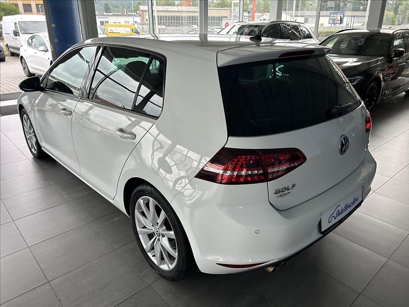 Volkswagen Golf 1,4   TSI 92kW,HIGHLINE,SERVIS - fotka 4 z 30