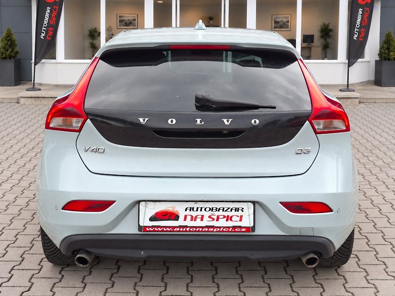 Volvo V40 (2012) 2.0D3 110kW AUT -1.MAJITEL - fotka 7 z 37