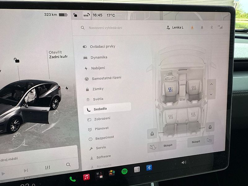 Tesla Model Y (2025) - fotka 65 z 76