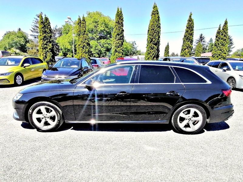 Audi A4 (2023) 2.0 35 TFSi S-Tronic Virtual - fotka 6 z 32