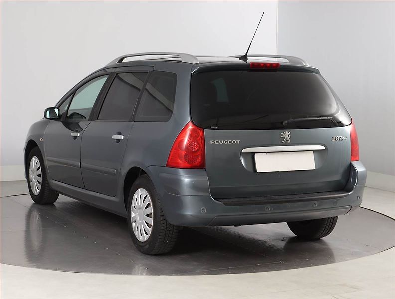 Peugeot 307 (2007) 1.6 16V, jezdí výborně - fotka 4 z 16