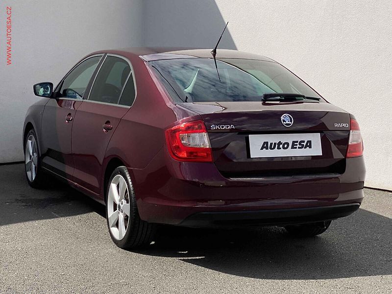 Škoda Rapid (2013) 1.2 TSi, Elegance - fotka 6 z 18