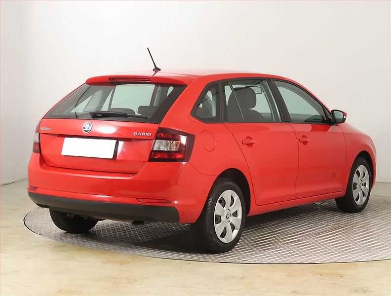 Škoda Rapid (2018) Spaceback 1.0 TSI, Serv.kniha - fotka 5 z 14