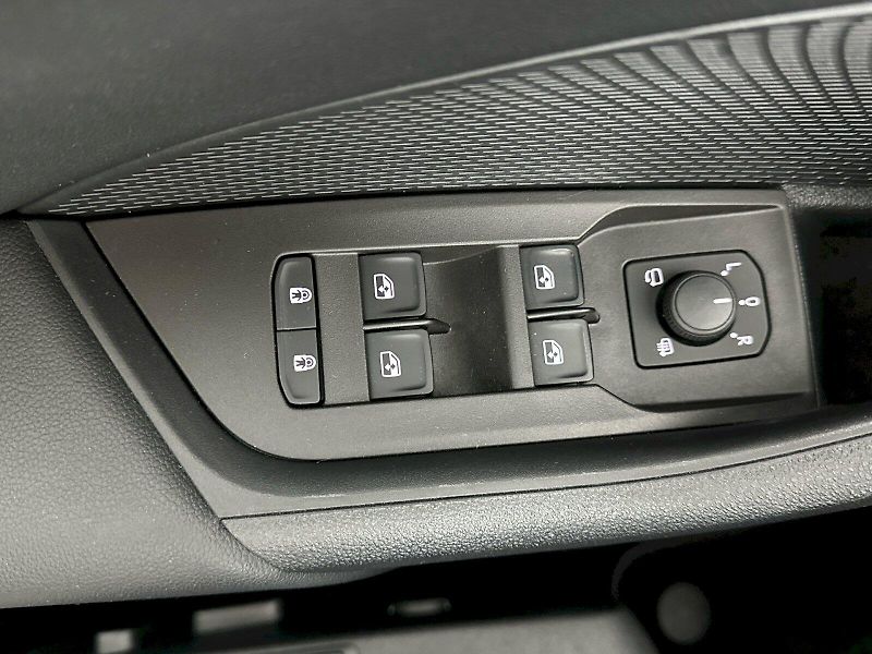 Škoda Octavia (2023) DSG 1.5TSI 110kW Style Exclusi - fotka 33 z 40