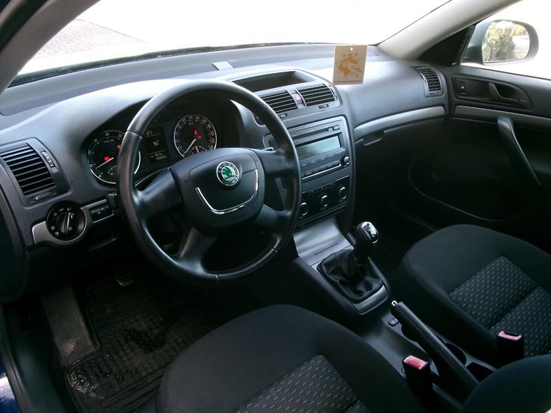 Škoda Octavia (2012) 1,2 TSI KLIMA  - fotka 20 z 25