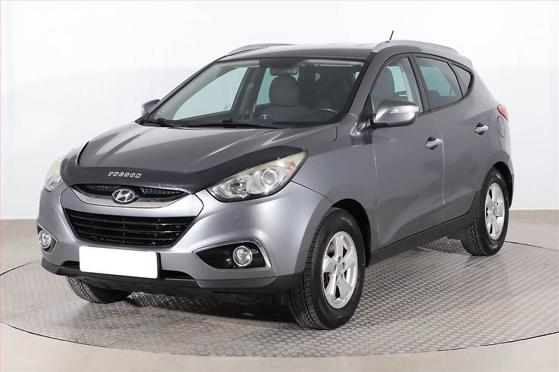 Hyundai ix35 (2012) 2.0 CRDi, 4X4, Serv.kniha - fotka 2 z 21