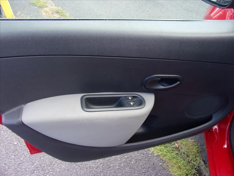 Renault Clio 1,2 - fotka 14 z 21