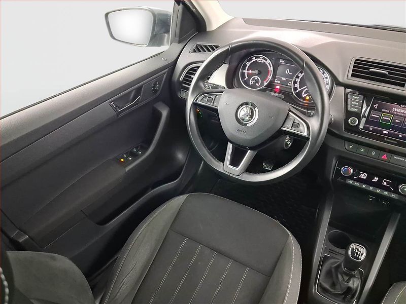 Škoda Fabia (2020) 1.0 TSI, Kůže, Tempomat - fotka 7 z 18