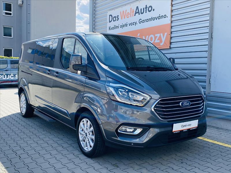 Ford Tourneo Custom 2,0 EcoBlue 136kW L2 - fotka 25 z 26