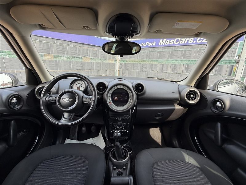 Mini Countryman 1.6 i - fotka 7 z 14