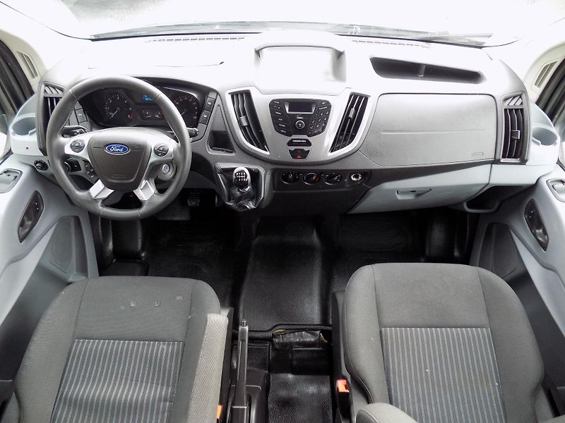 Ford Transit 2,2 TDCI 114KW 8SD, NOVÝ MOTOR - fotka 24 z 42