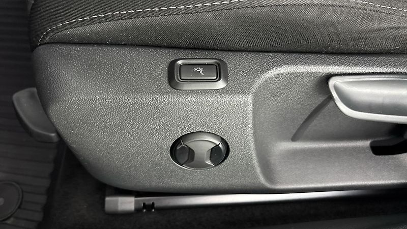 Škoda Octavia 2.0 TDI DSG Style - fotka 21 z 29