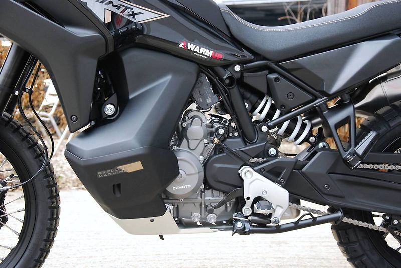 CFMOTO 800 MT (2026) 800MT-X Black - fotka 15 z 20