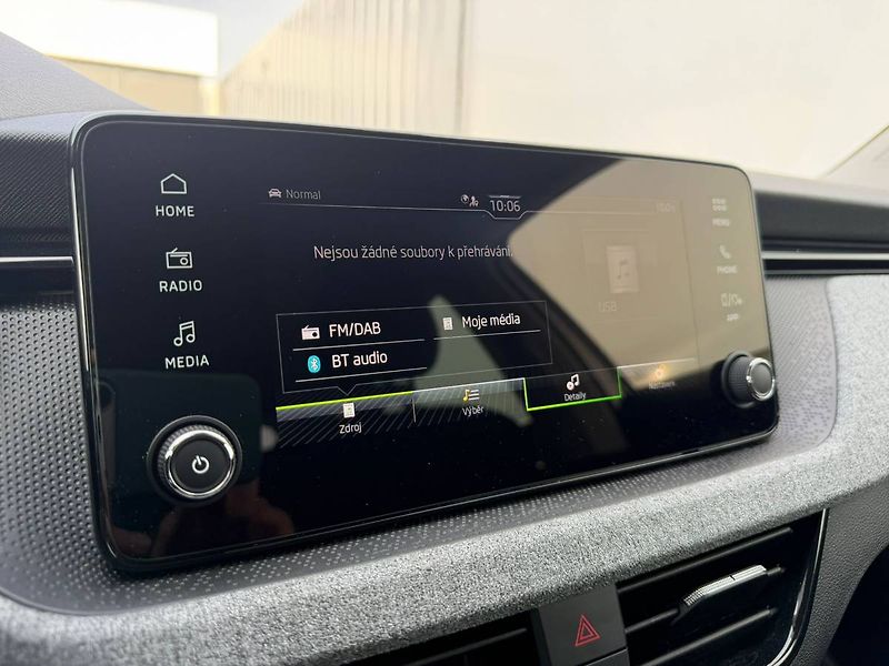 Škoda Scala Selection 1,0 TSI 85 kW 6° MP - fotka 24 z 36
